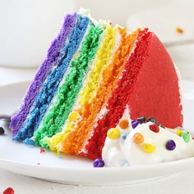 彩虹饼干蛋糕和彩虹芯片糖霜!