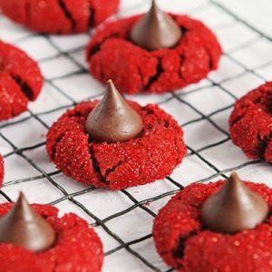 红色天鹅绒花生酱开花#baking #cookies #christmas