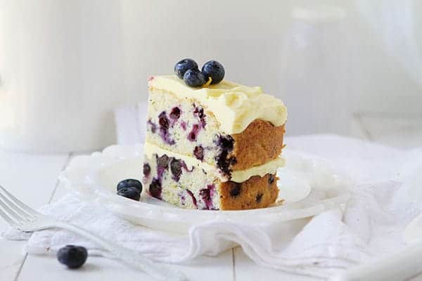 蓝莓西葫芦蛋糕配柠檬奶油
