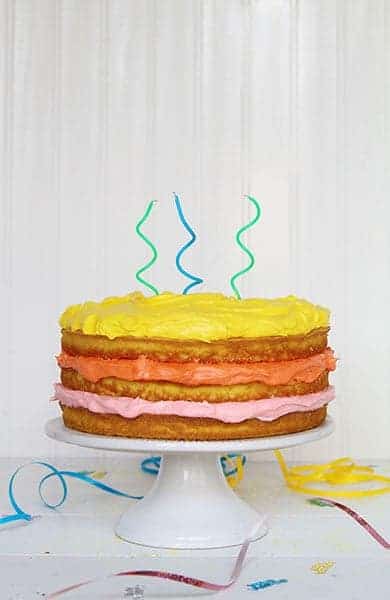 裸体蛋糕纪念所有九月的生日!