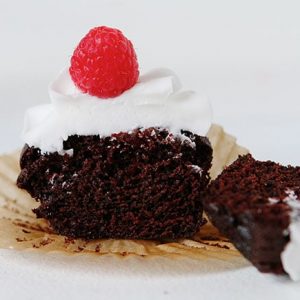 最简单的巧克力纸杯蛋糕!(刚好是素食主义者!)