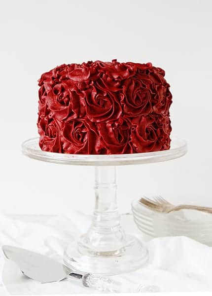 红丝绒奶油玫瑰蛋糕