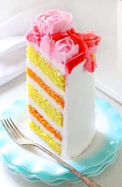 粉色奶油花蛋糕的灵感来自HGTV