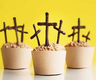 十字纸杯蛋糕-复活节