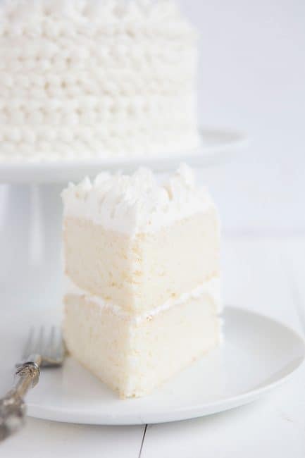 一片WASC蛋糕，半自制的白蛋糕食谱。