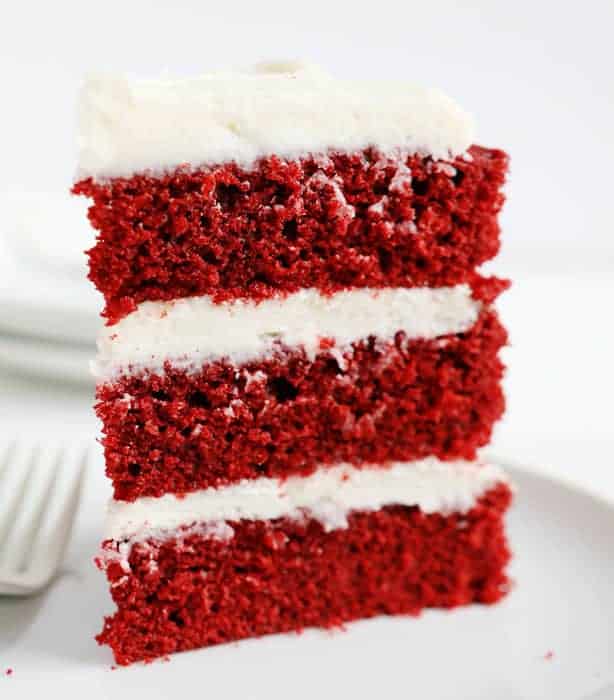 严重潮湿和丰富的红色天鹅绒蛋糕！#redvelvet #redvelvetcake #cake #iambaker