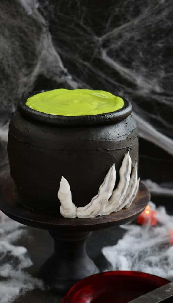 cauldron-cake-BLOG3