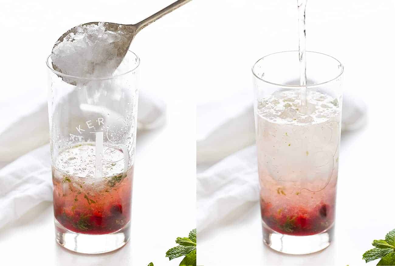 将压碎的冰和塞尔特策划添加到Cranberry Lime Mojito