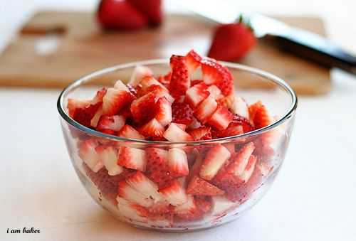 红天鹅绒草莓酥饼#酥饼#蛋糕#草莓