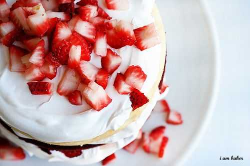红色天鹅绒草莓脆饼#shortcake #cake #strawberry